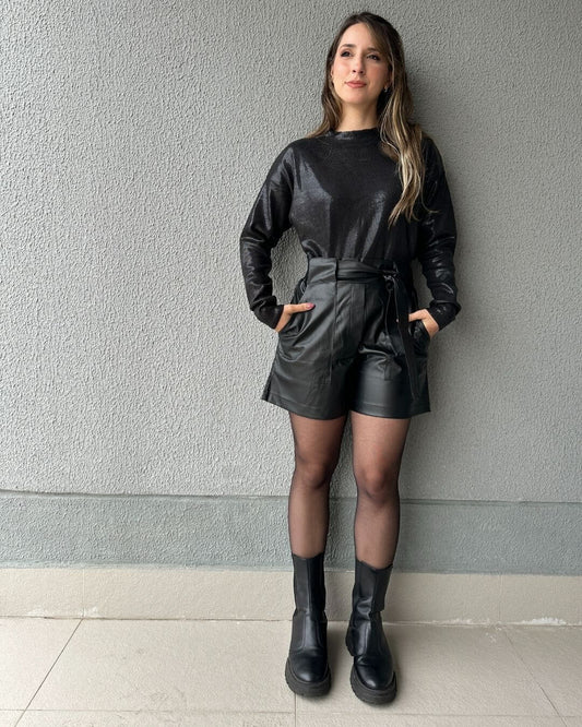 Short alfaiataria PU preto com faixa Gengibre