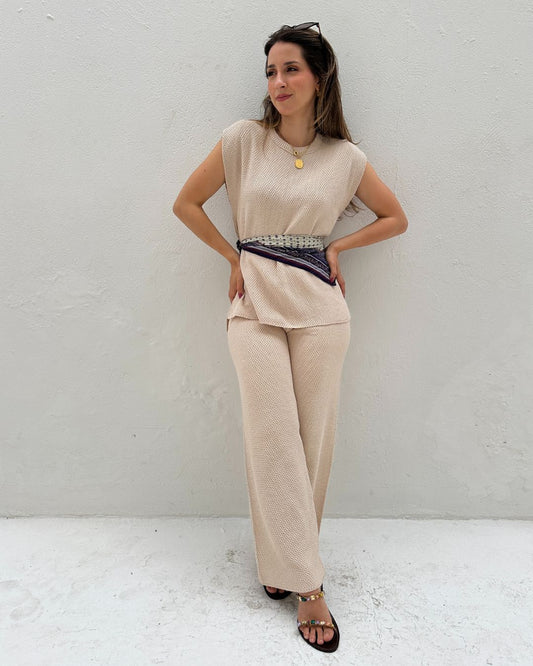 Conjunto de Calça Reta e Colete com Manga Japonesa Graviola