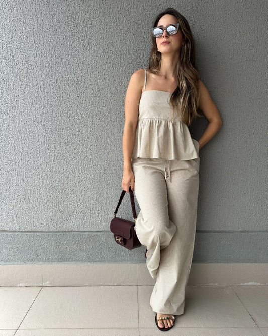 Calça Wide Leg Cós com Elástico e Amarração Amêndoa