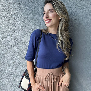 Blusa em tricot com manga curta linha basic azul marinho Maçã