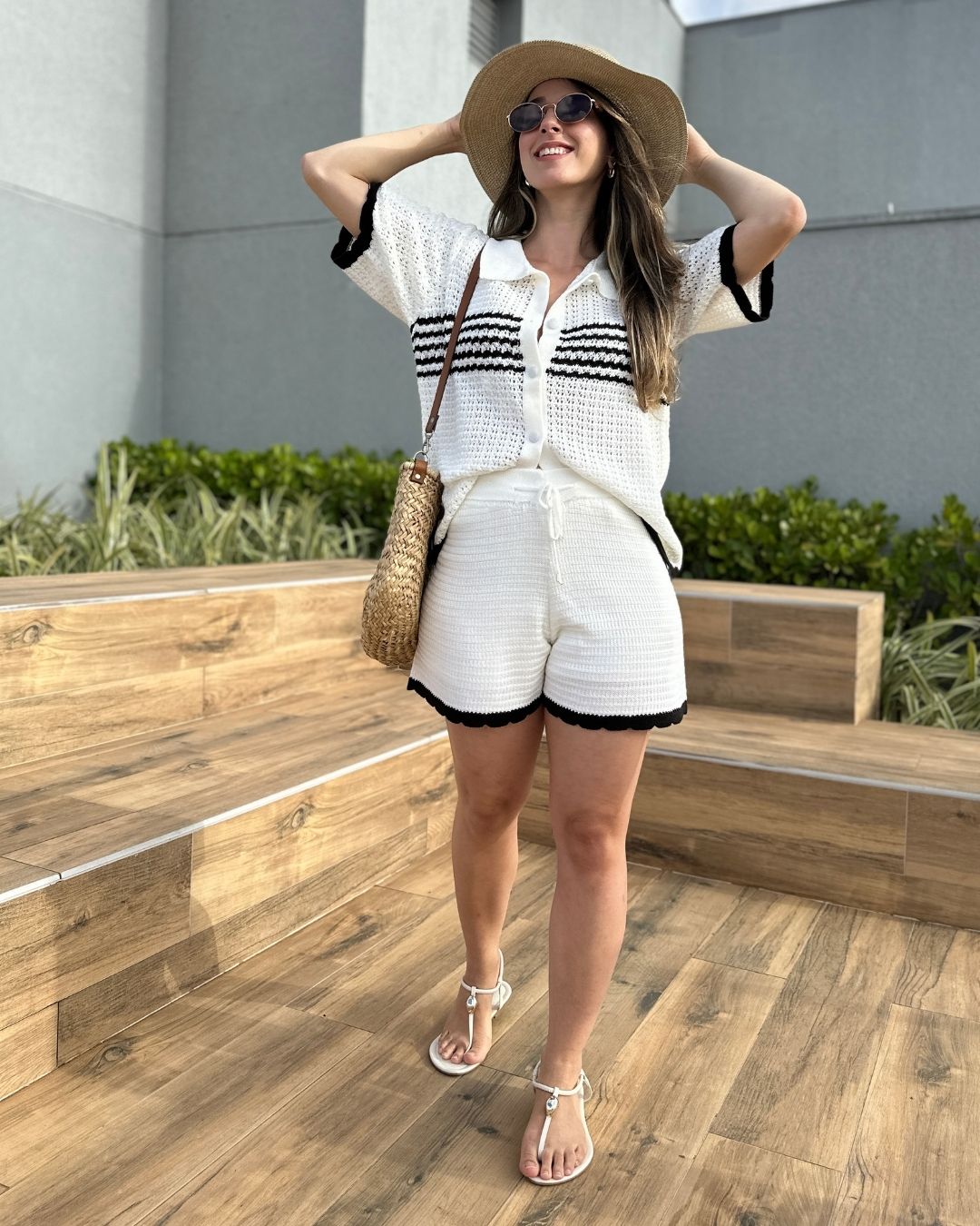 Conjunto Tricô de Short e Camisa com Botões Jabuticaba