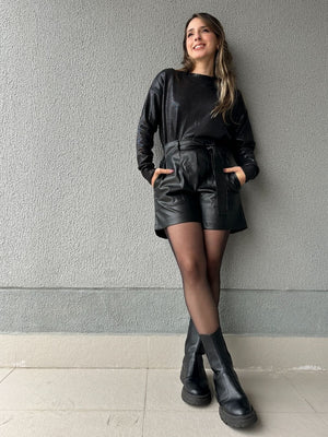 Short alfaiataria PU preto com faixa Gengibre