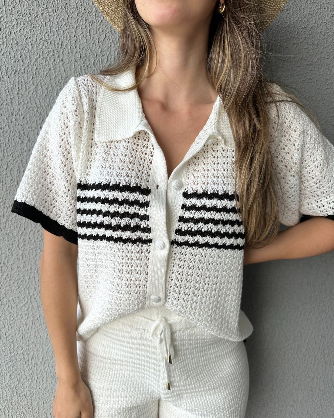 Conjunto Tricô de Short e Camisa com Botões Jabuticaba