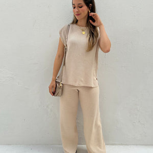 Conjunto de Calça Reta e Colete com Manga Japonesa Graviola