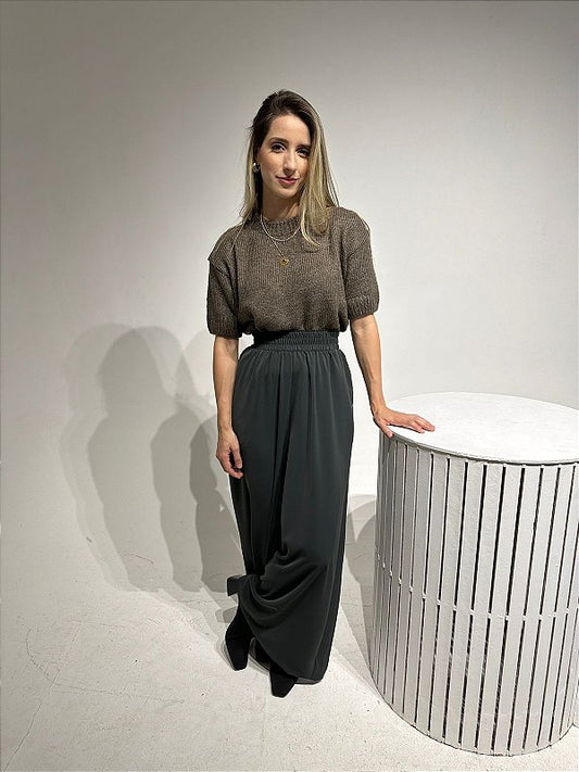 Calça pantalona com elástico na cintura chumbo Araçá