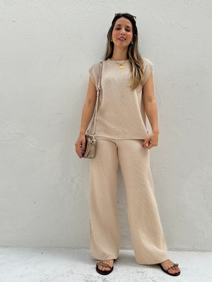 Conjunto de Calça Reta e Colete com Manga Japonesa Graviola