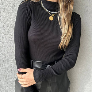 Blusa Cacharrel Tricô Modal Canelada Gola Simples Preta Antúrio