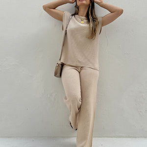 Conjunto de Calça Reta e Colete com Manga Japonesa Graviola