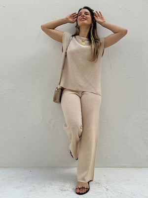 Conjunto de Calça Reta e Colete com Manga Japonesa Graviola