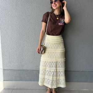 Saia Tricô Evasê com Detalhes Rendados Amarílis