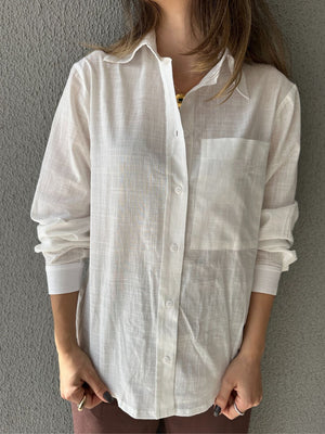 Camisa tradicional branca com bolso frontal branca Jasmim