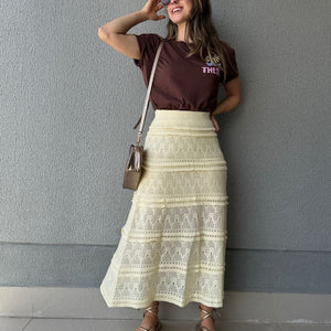 Saia Tricô Evasê com Detalhes Rendados Amarílis