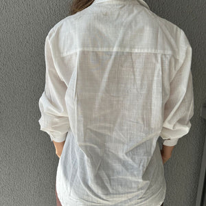 Camisa tradicional branca com bolso frontal branca Jasmim