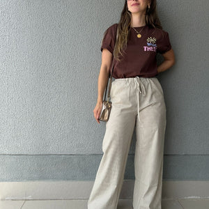 T-shirt 100% Algodão com Estampa Frente e Costas Marrom Cajá