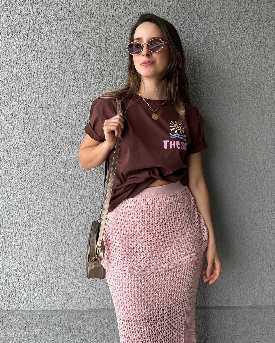 T-shirt 100% Algodão com Estampa Frente e Costas Marrom Cajá