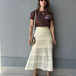 T-shirt 100% Algodão com Estampa Frente e Costas Marrom Cajá