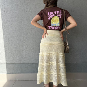 T-shirt 100% Algodão com Estampa Frente e Costas Marrom Cajá