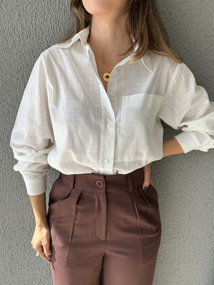 Camisa tradicional branca com bolso frontal branca Jasmim