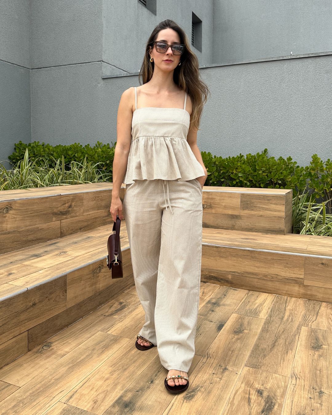 Blusa Peplum Vichy Amêndoa