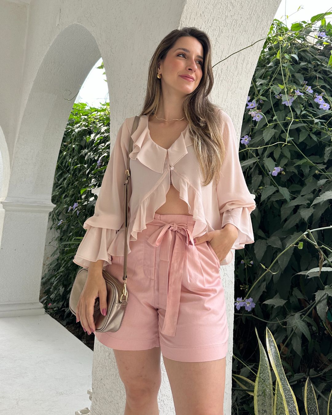 Short Solto Viscolinho Alfaiataria com Cinto Rosa Azaléia