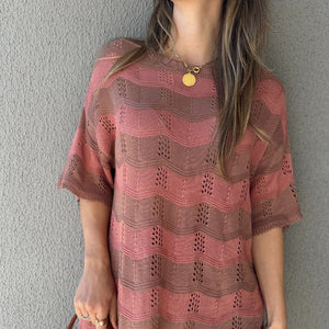 Conjunto Listrado de Calça e Blusa Marrom com Rosê Morango