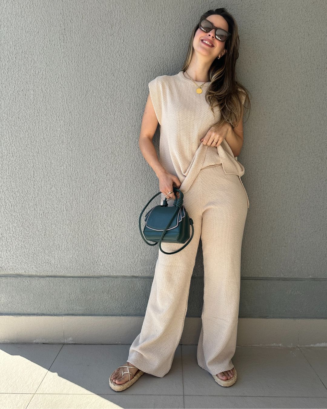 Conjunto de Calça Reta e Colete com Manga Japonesa Graviola