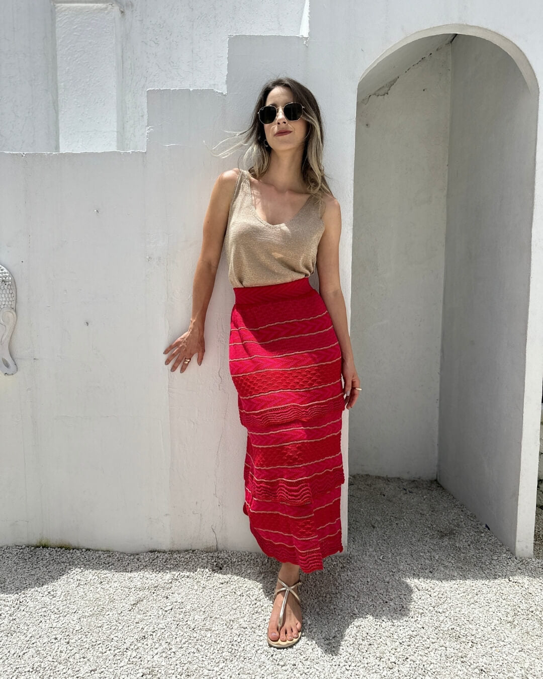 Regata  cropped  com decote V luréx dourado Avelã