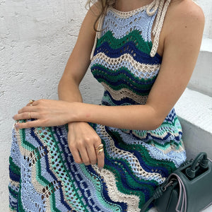 Vestido de tricot vazado com listras azul verde e areia Macadâmia