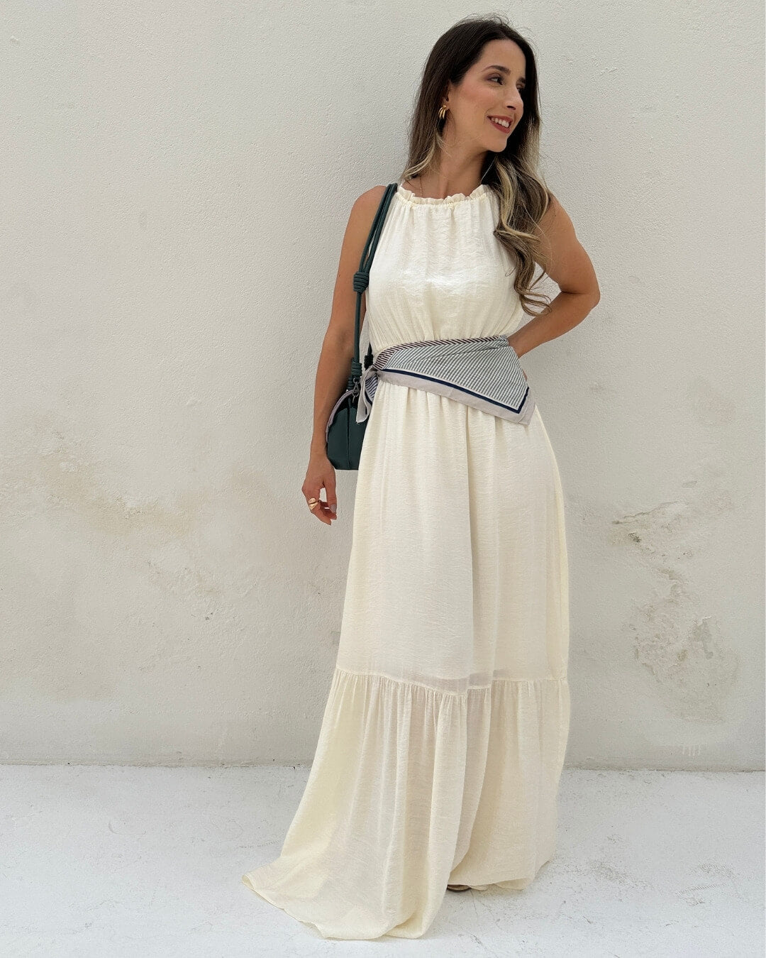 Vestido longo fluido com elastico na cintura off-white Melão