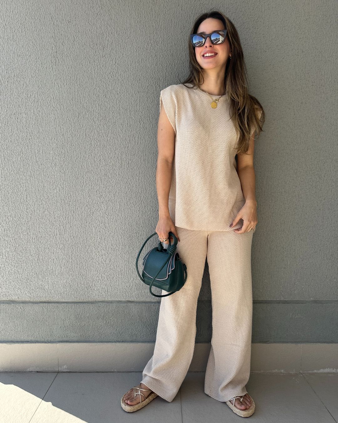 Conjunto de Calça Reta e Colete com Manga Japonesa Graviola