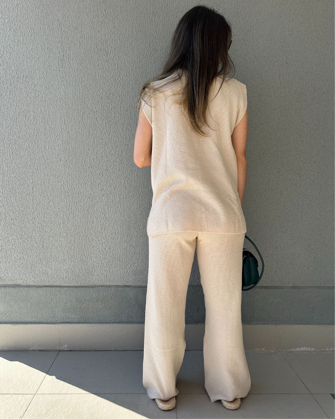 Conjunto de Calça Reta e Colete com Manga Japonesa Graviola