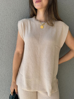 Conjunto de Calça Reta e Colete com Manga Japonesa Graviola