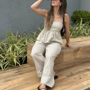 Calça Wide Leg Cós com Elástico e Amarração Amêndoa
