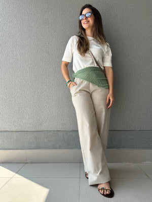 Calça Wide Leg Cós com Elástico e Amarração Amêndoa