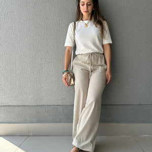 Calça Wide Leg Cós com Elástico e Amarração Amêndoa