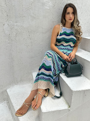 Vestido de tricot vazado com listras azul verde e areia Macadâmia