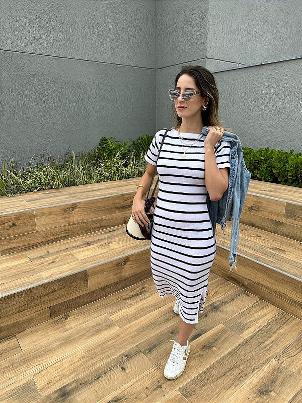 Vestido de tricot midi branco com listras pretas Dália