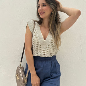 Colete tricot fechado cru com lurex prata e dourado Limão