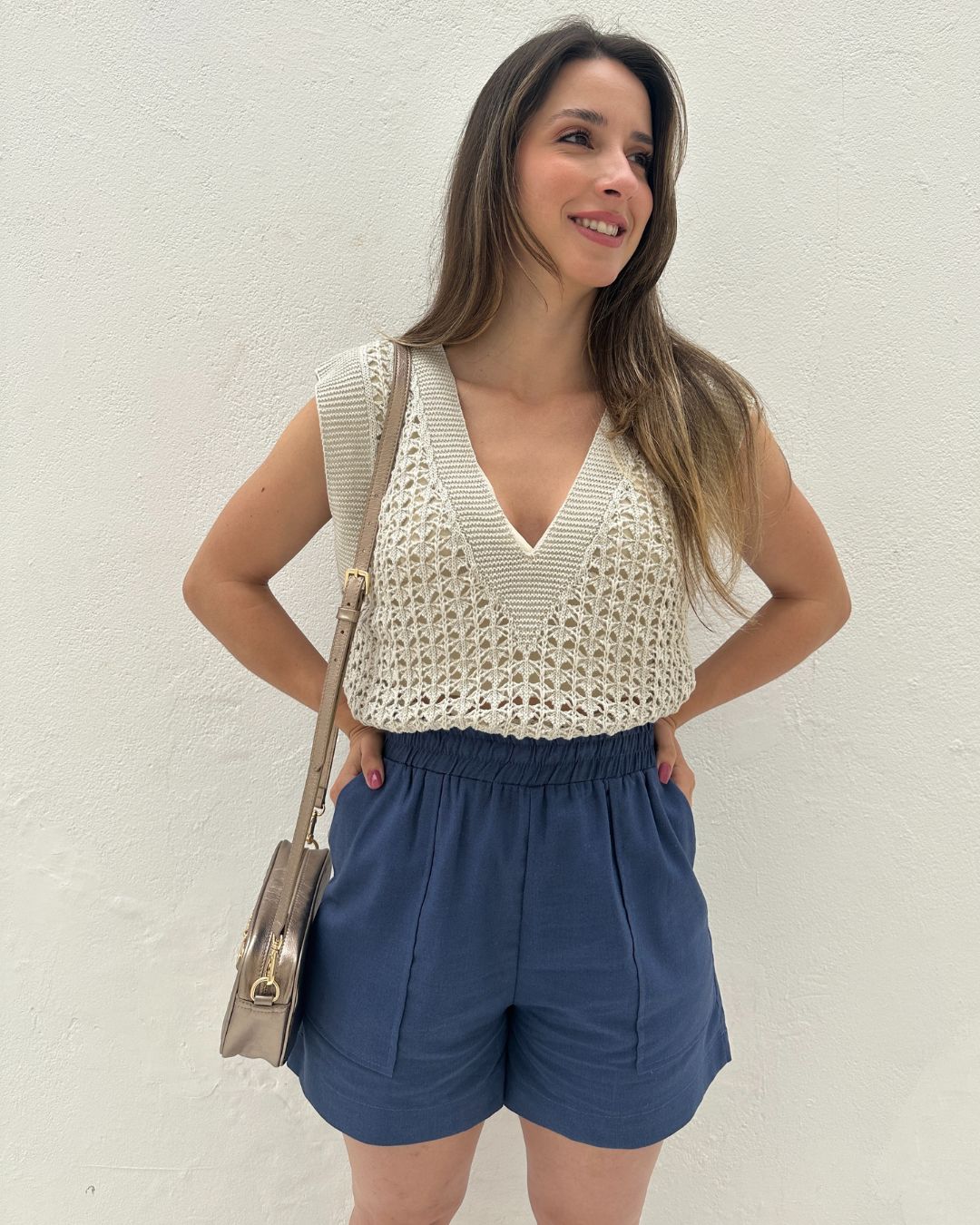 Colete tricot fechado cru com lurex prata e dourado Limão