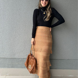 Blusa cacharrel tricô modal gola alta Rolê Lisa preta Lirio
