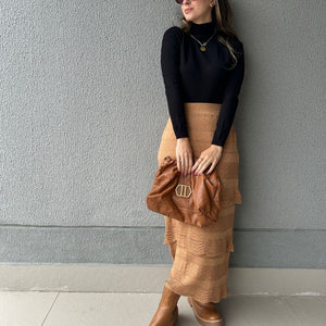 Blusa cacharrel tricô modal gola alta Rolê Lisa preta Lirio