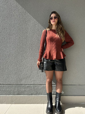 Blusa Tricô Peplum Amêndoa