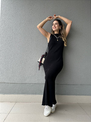 Vestido de tricot canelado com fenda preto Mangostim