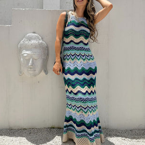 Vestido de tricot vazado com listras azul verde e areia Macadâmia