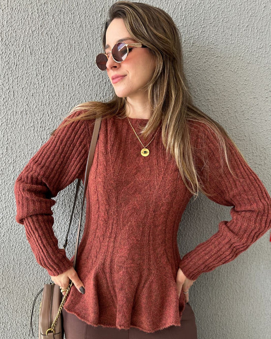 Blusa Tricô Peplum Amêndoa