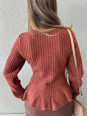 Blusa Tricô Peplum Amêndoa