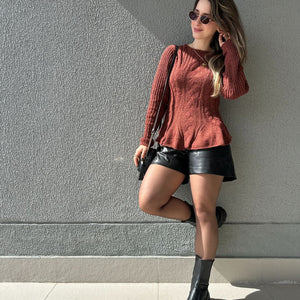 Blusa Tricô Peplum Amêndoa