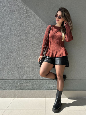 Blusa Tricô Peplum Amêndoa