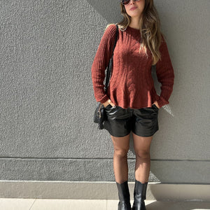 Blusa Tricô Peplum Amêndoa