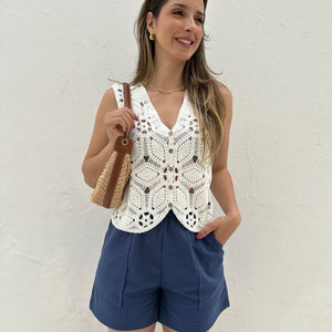 Blusa de Crochê com Fechamento em Botões Branca Orquídea